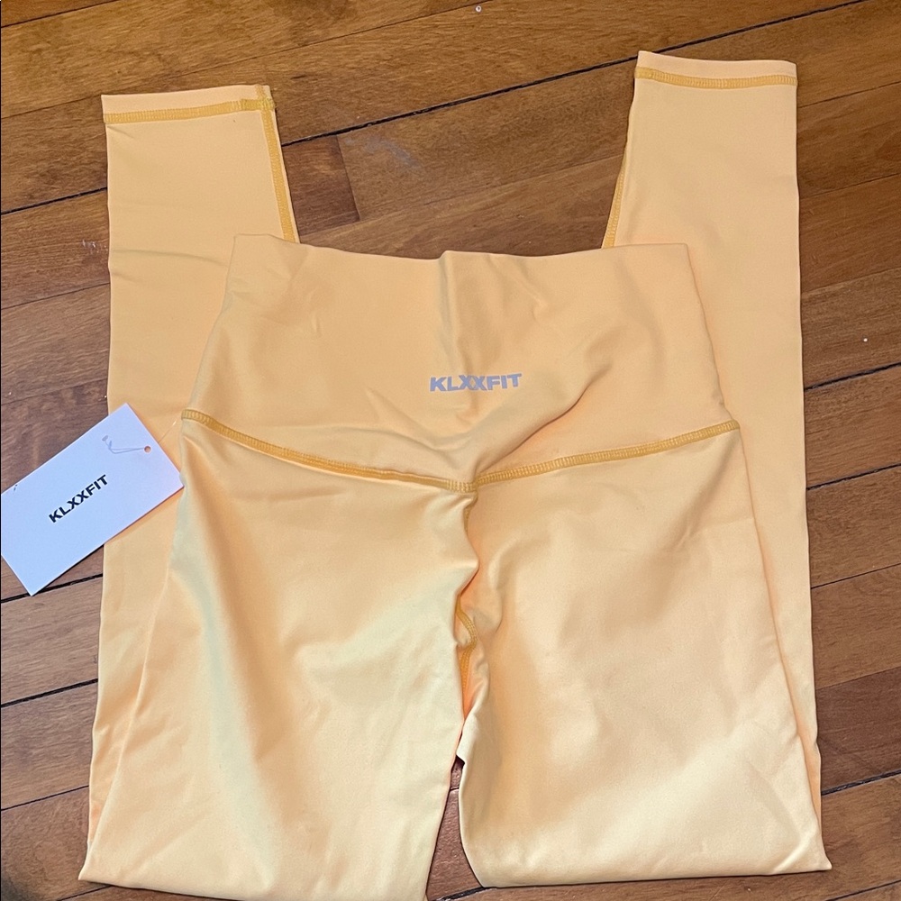 Yellow leggings